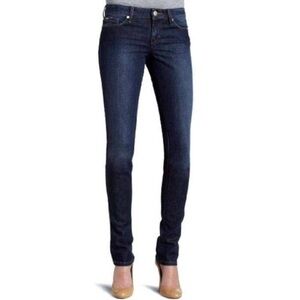 Joe’s Women’s Size 26 Chelsea Slim Stretch Jeans in Raven Wash